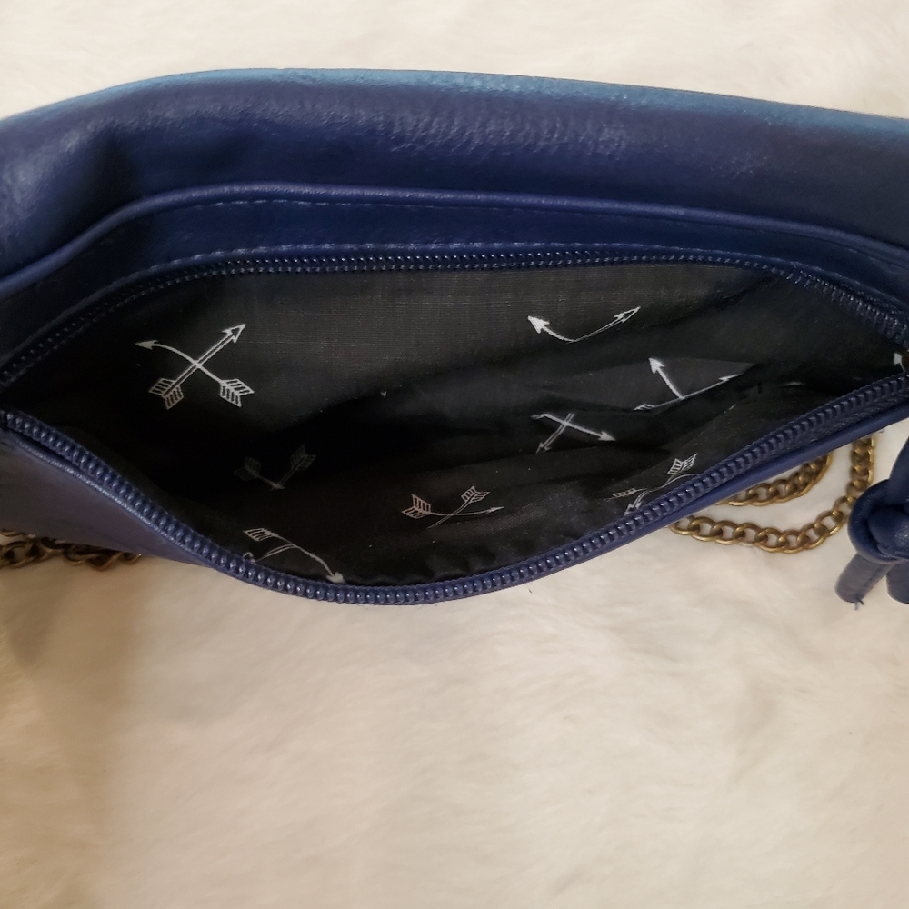 Twig And Arrow Navy Crossbody Bag - Picture 4 of 9
